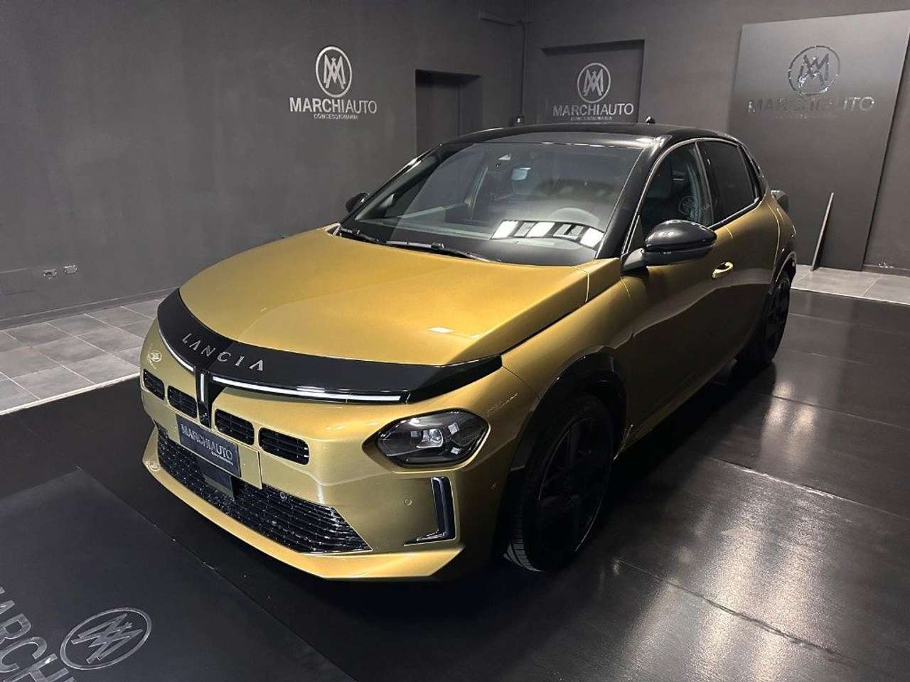 Lancia Ypsilon Hybrid e-DCT LX