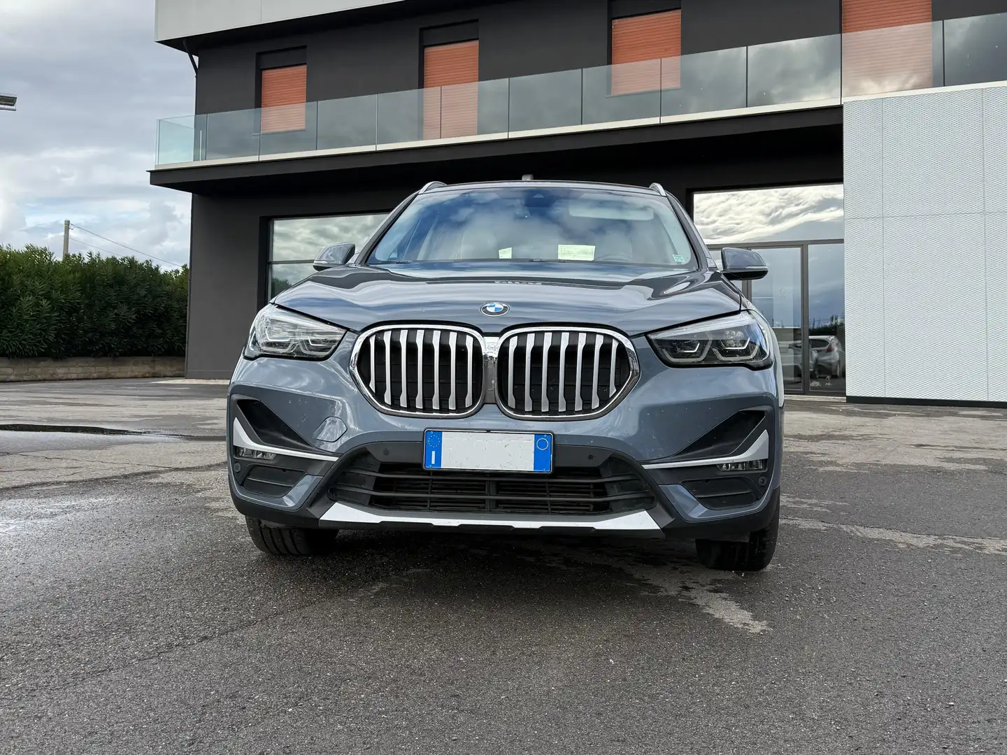 BMW X1 X1 F48 2019 sdrive18d Business Advantage auto Blau - 1