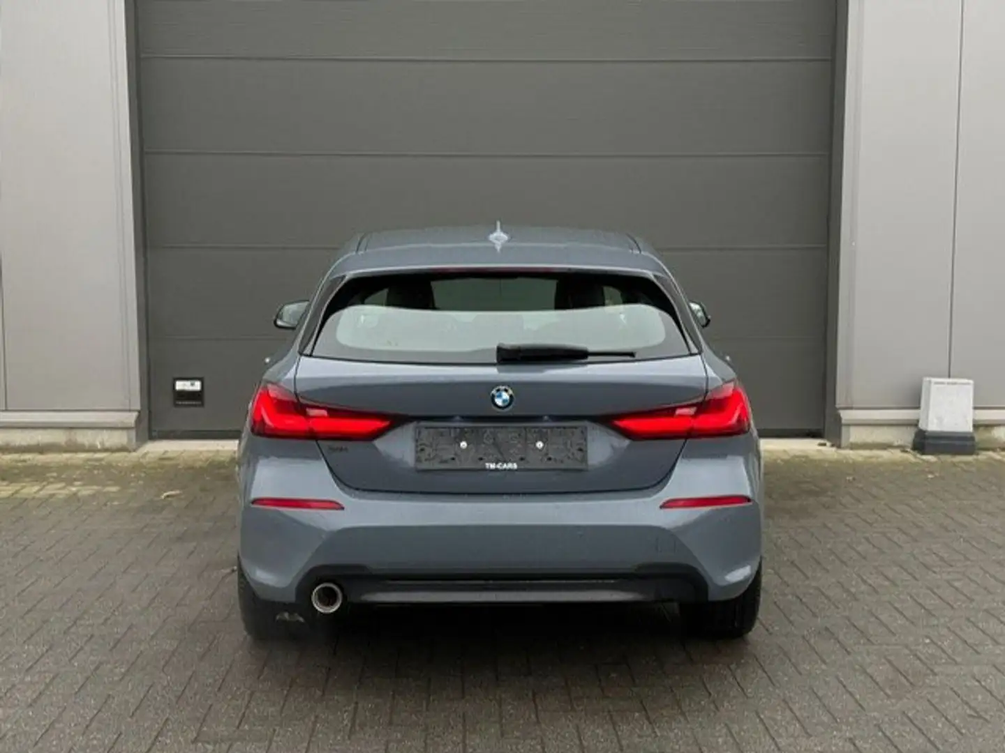 BMW 116 116d M Sport Grau - 2