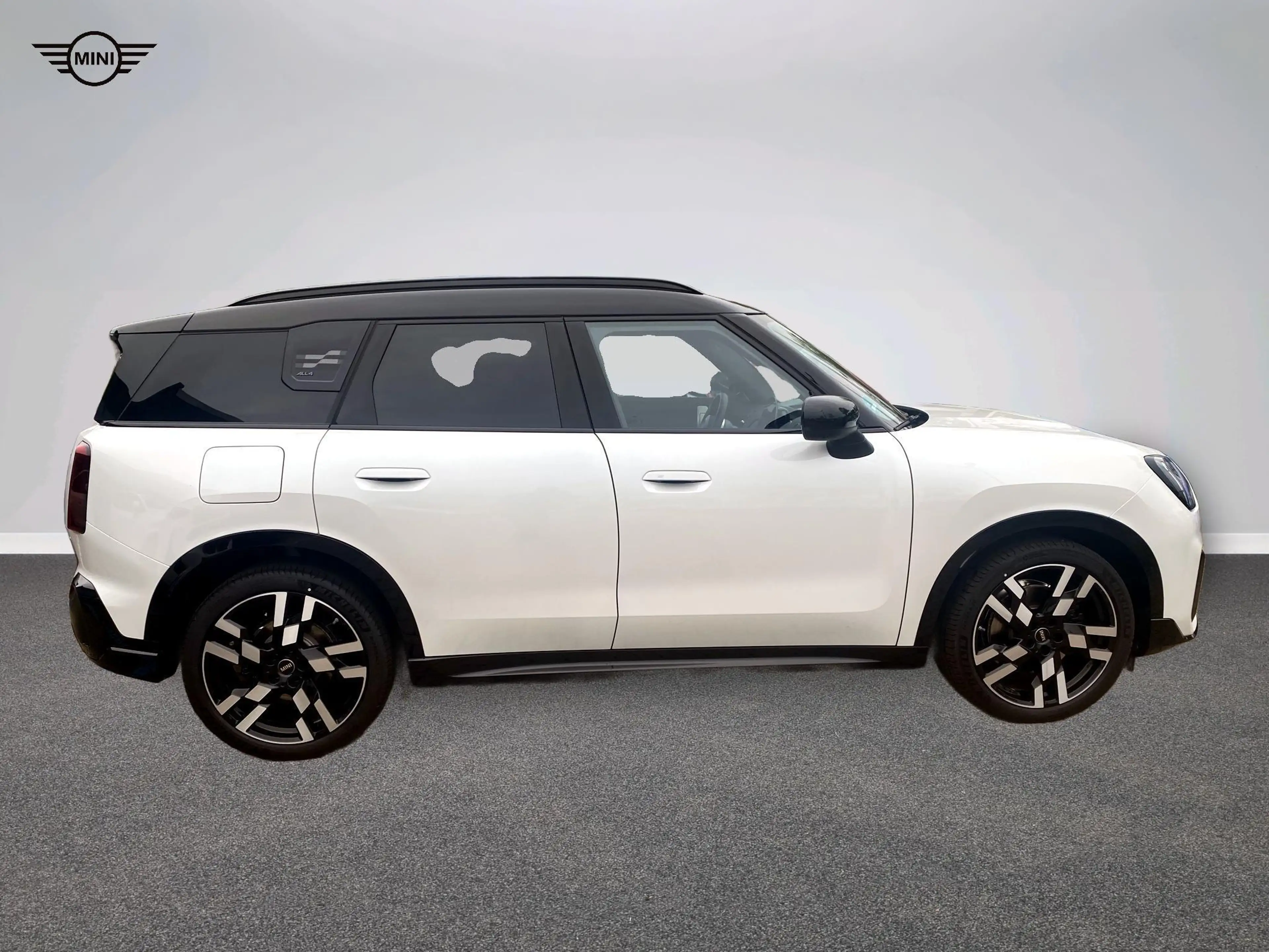 MINI Countryman S All4 John Cooper Works Trim — photo 3