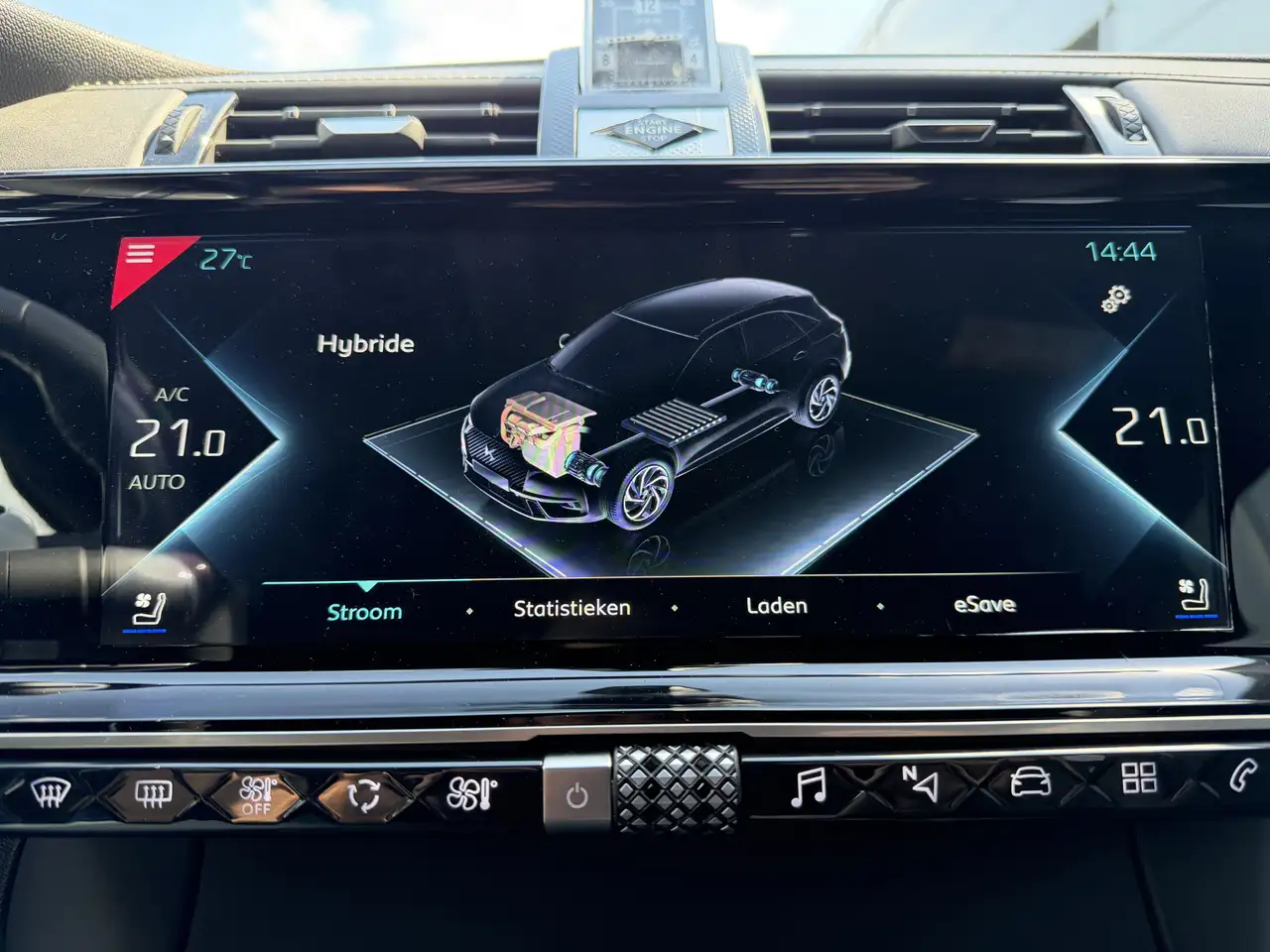 DS Automobiles DS 7 Crossback 2021 — фото 36