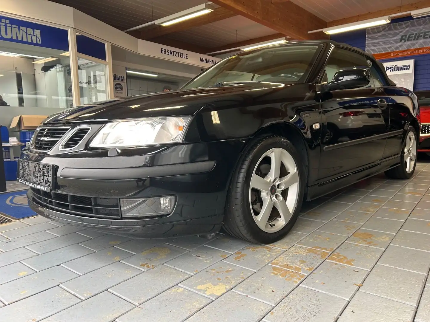 Saab 9-3 Cabriolet 1.9 TiD Vector Schwarz - 2
