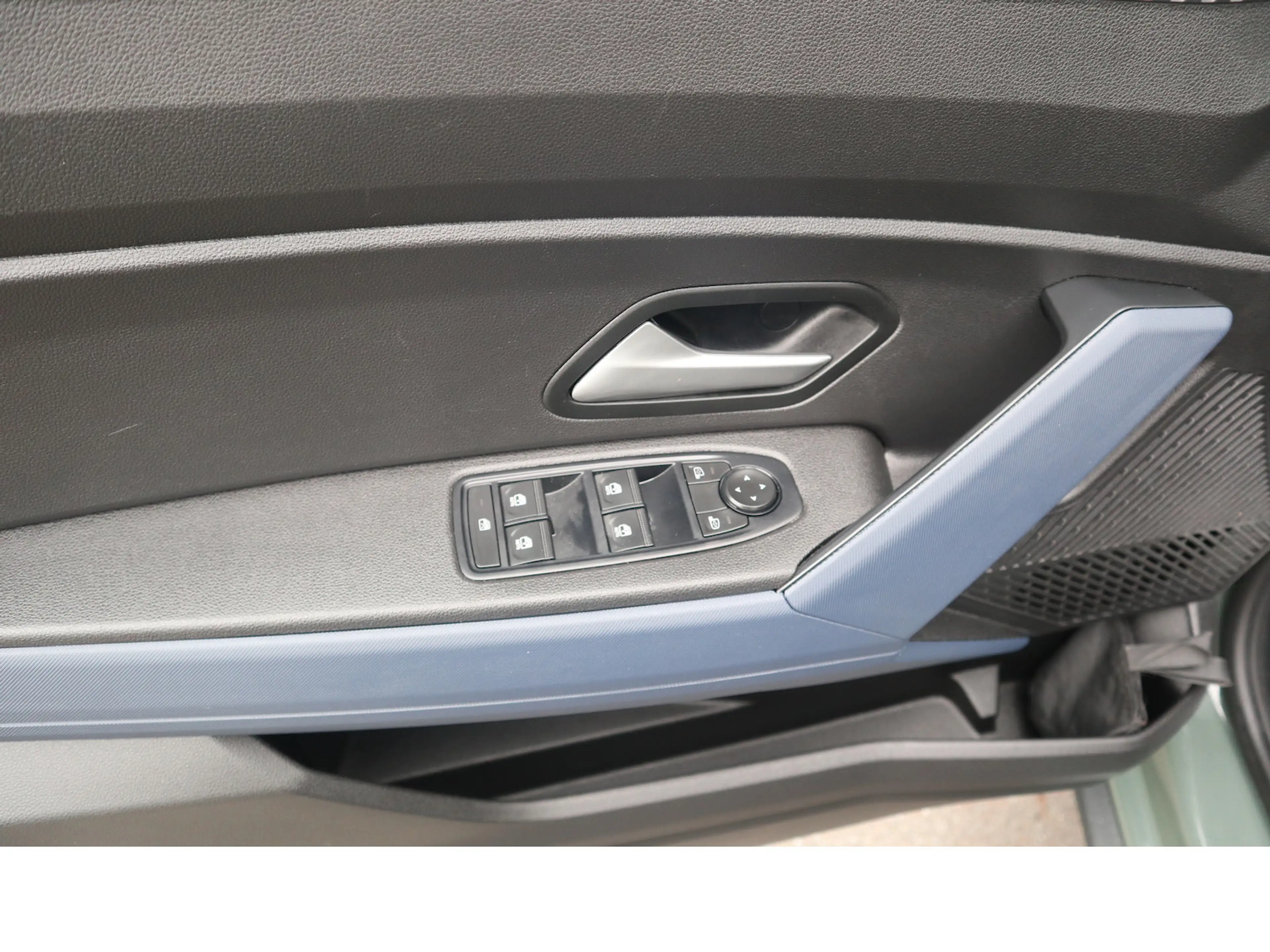 Dacia Duster ECO-G 100 Expression LPG Scheckheftgepfle — photo 9