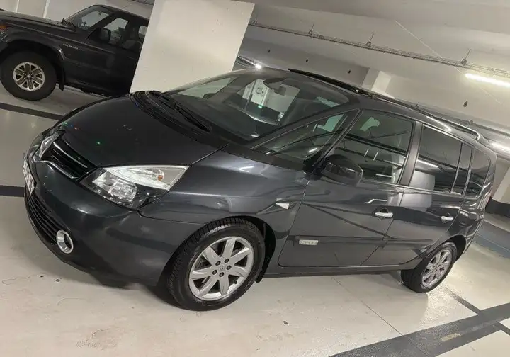 Renault Espace IV 2.0 dci 175 bva6 série 25th suivi 215000kms 09-2013
