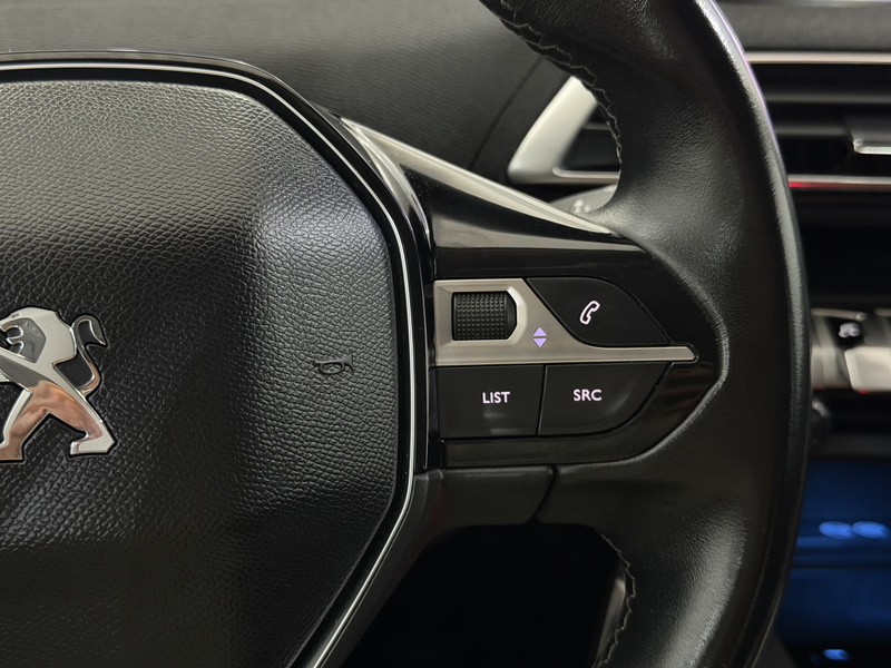Peugeot 5008 1.2 PureTech Blue Lease Executive 7P Clima, Parkee — photo 25