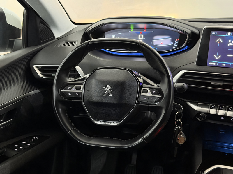 Peugeot 5008 1.2 PureTech Blue Lease Executive 7P Clima, Parkee — photo 14
