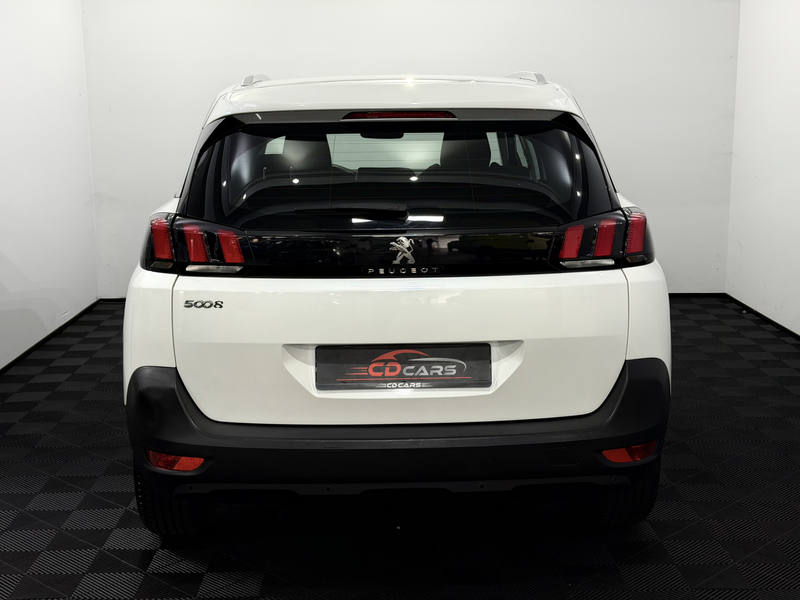 Peugeot 5008 1.2 PureTech Blue Lease Executive 7P Clima, Parkee — photo 5