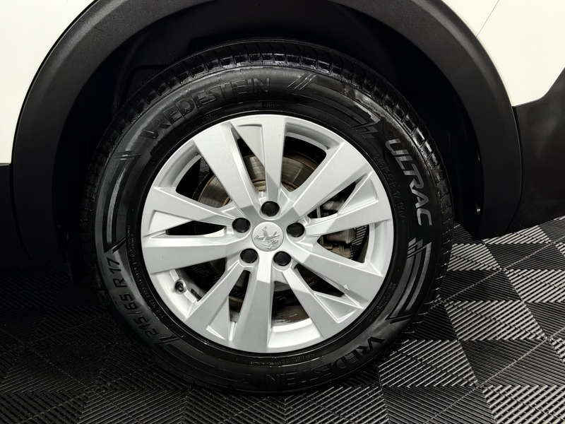 Peugeot 5008 1.2 PureTech Blue Lease Executive 7P Clima, Parkee — photo 6