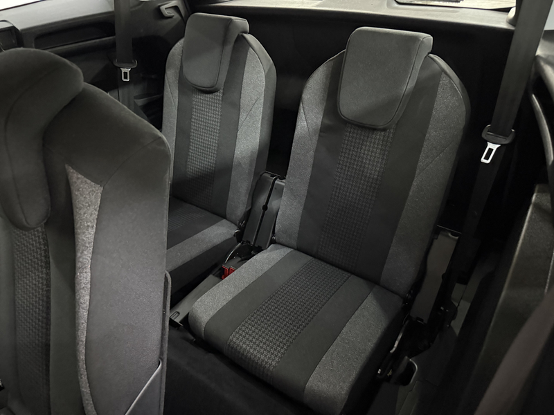 Peugeot 5008 1.2 PureTech Blue Lease Executive 7P Clima, Parkee — photo 10