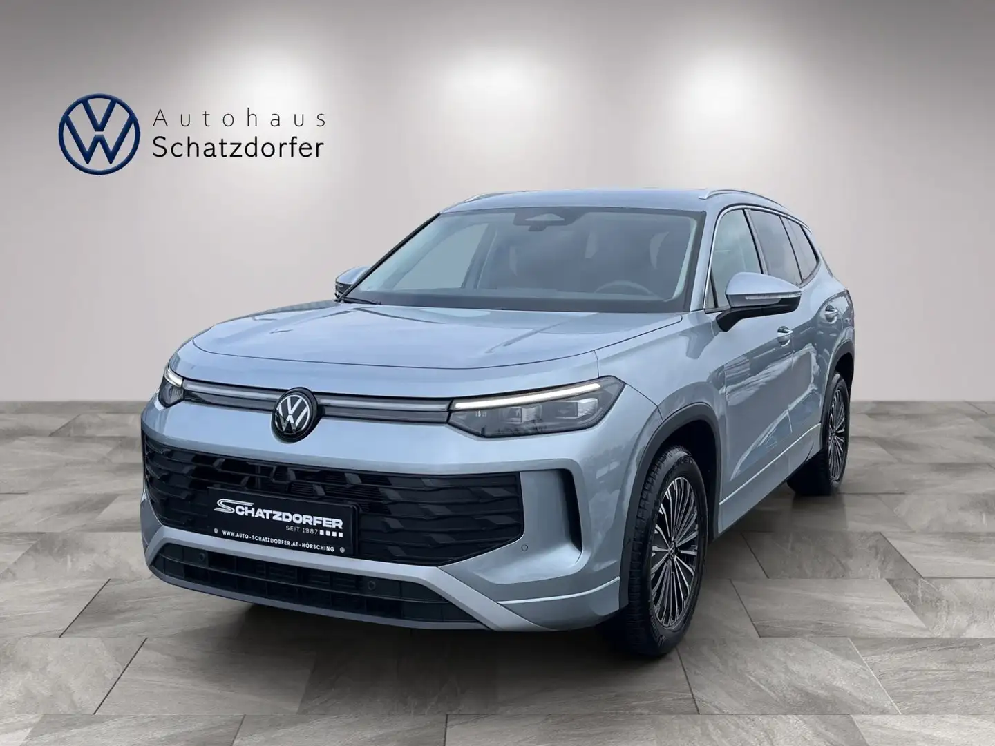 Volkswagen Tayron Life eTSI DSG Silber - 1