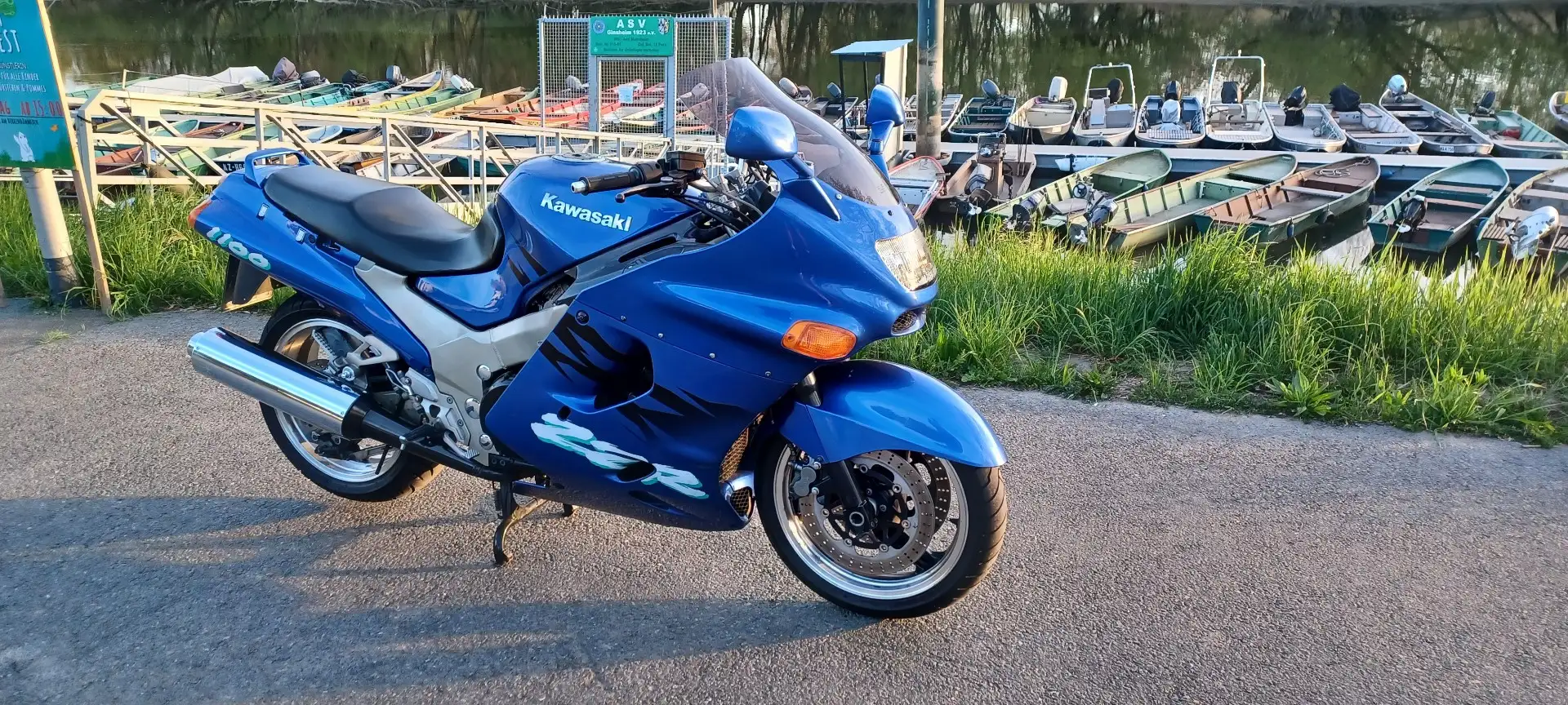 Kawasaki ZZR 1100 Blue - 2