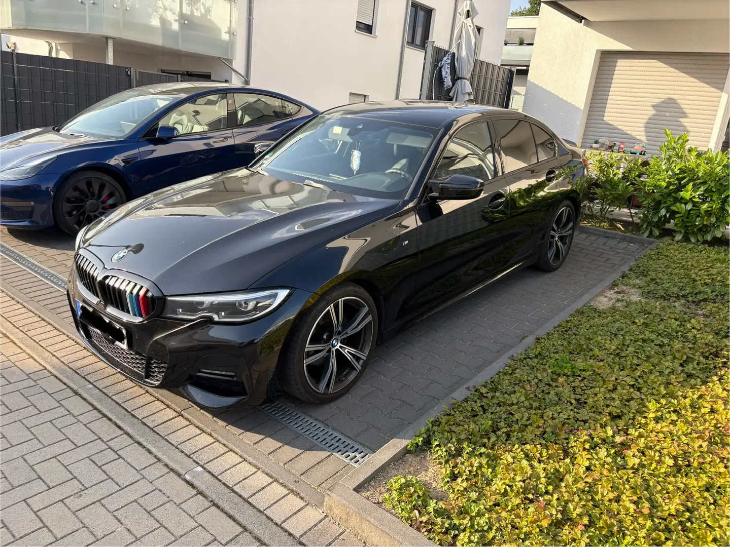 BMW 320 320 d M Sport Schwarz - 2
