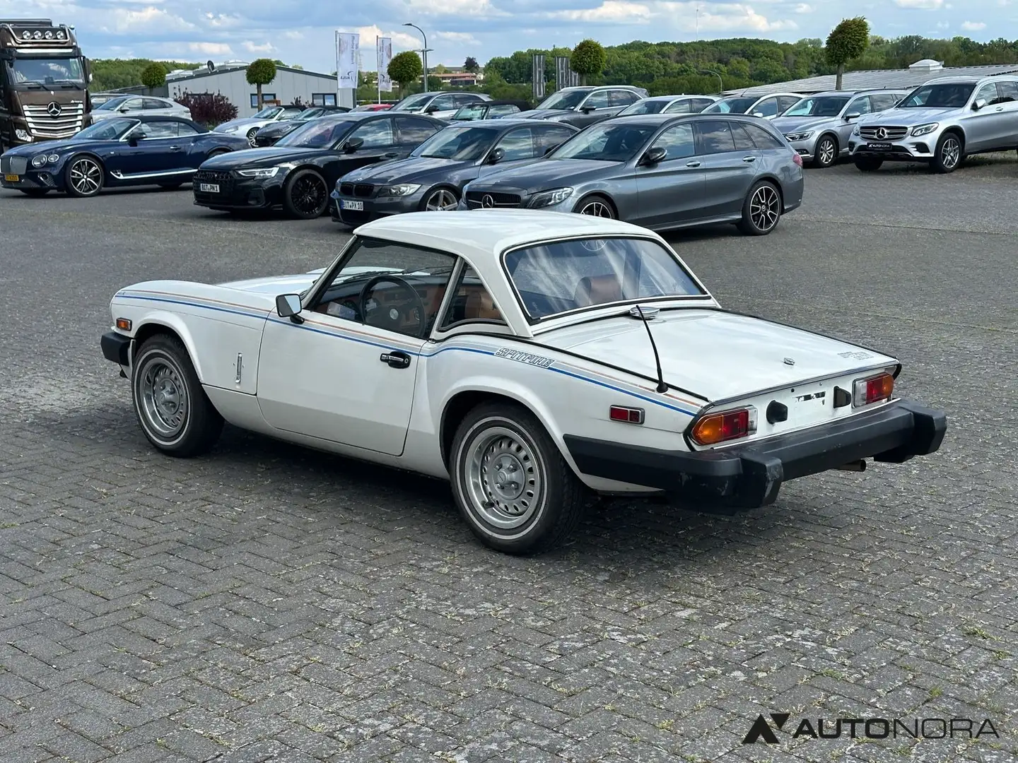 Triumph Spitfire 1500 Weiß - 2