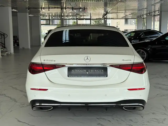 Mercedes-Benz S-Class view 8