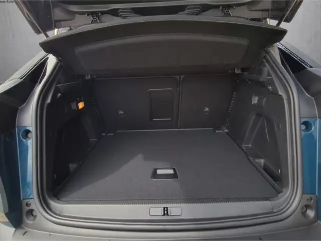 Peugeot 3008 view 7