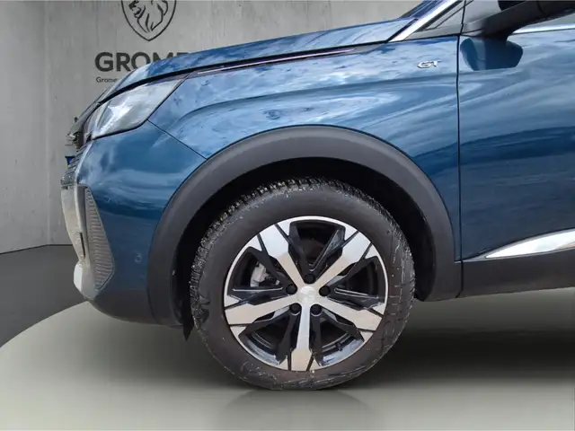Peugeot 3008 view 11