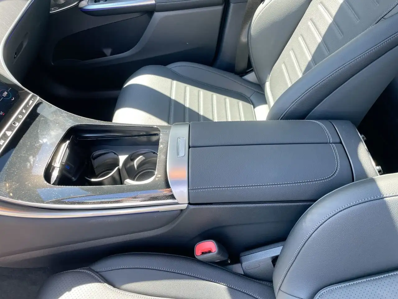 Mercedes-Benz GLC photo Mercedes-Benz GLC