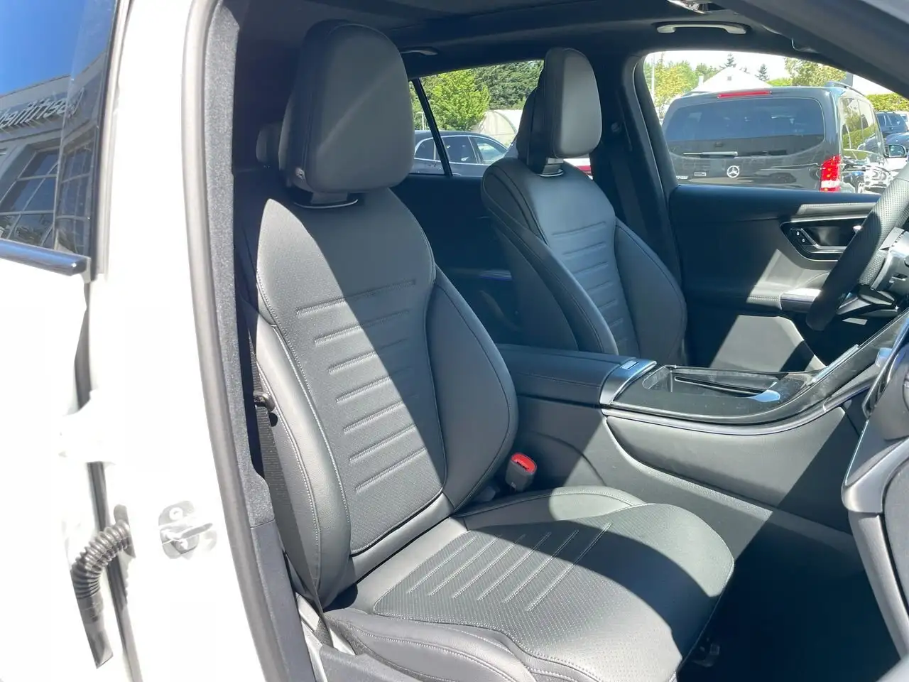 Mercedes-Benz GLC photo Mercedes-Benz GLC