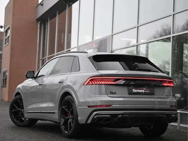 Audi Q8 view 2