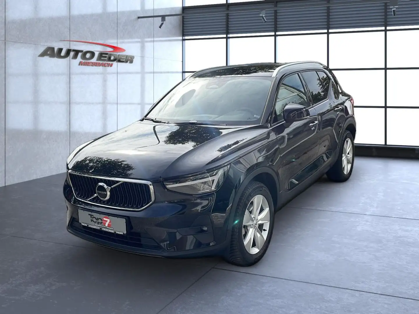 Volvo XC40 XC 40 Core 2WD Bluetooth Navi LED Klima Schwarz - 2