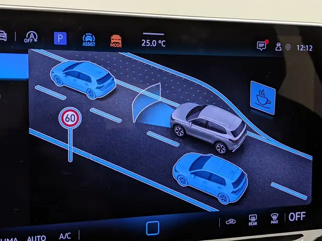 Volkswagen Tiguan view 15