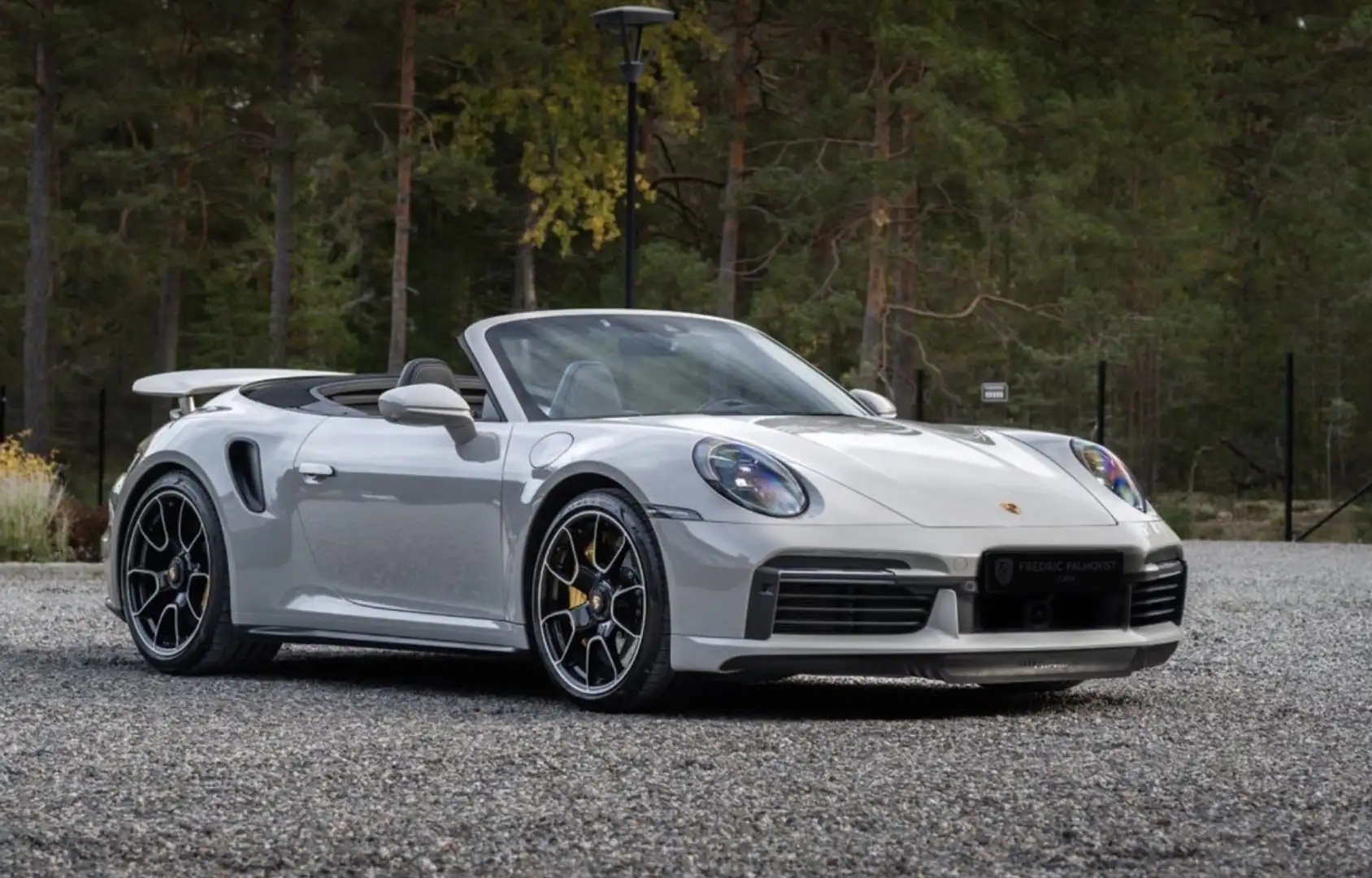 Porsche 992 Turbo S Cabriolet - 1