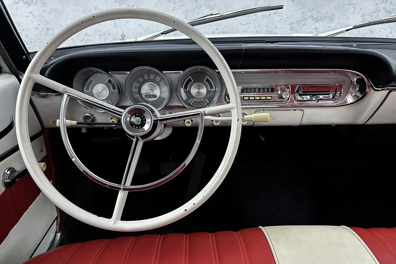 Ford Fairlane 500 V8 4-deur sedan 1962, foto 11