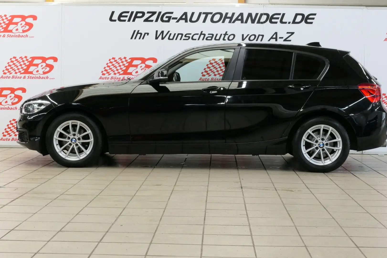BMW 118 i Advantage*Aut*NAV*SHZ* Negro - 2