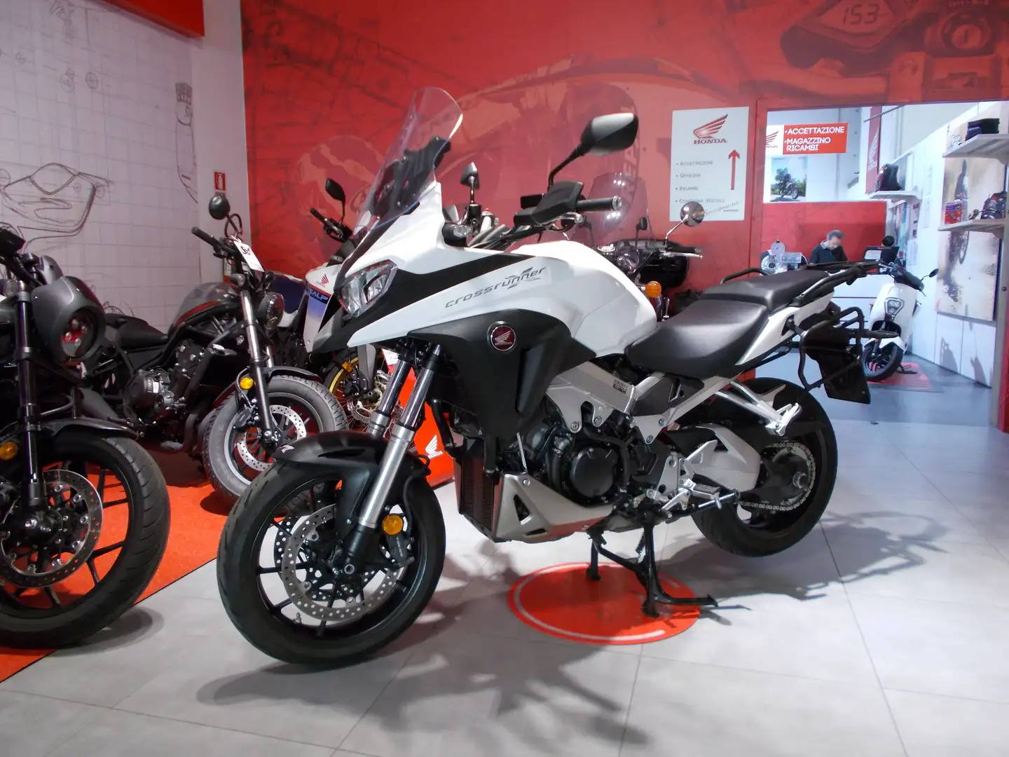 Honda Crossrunner 800 V-Tec Alb - 1