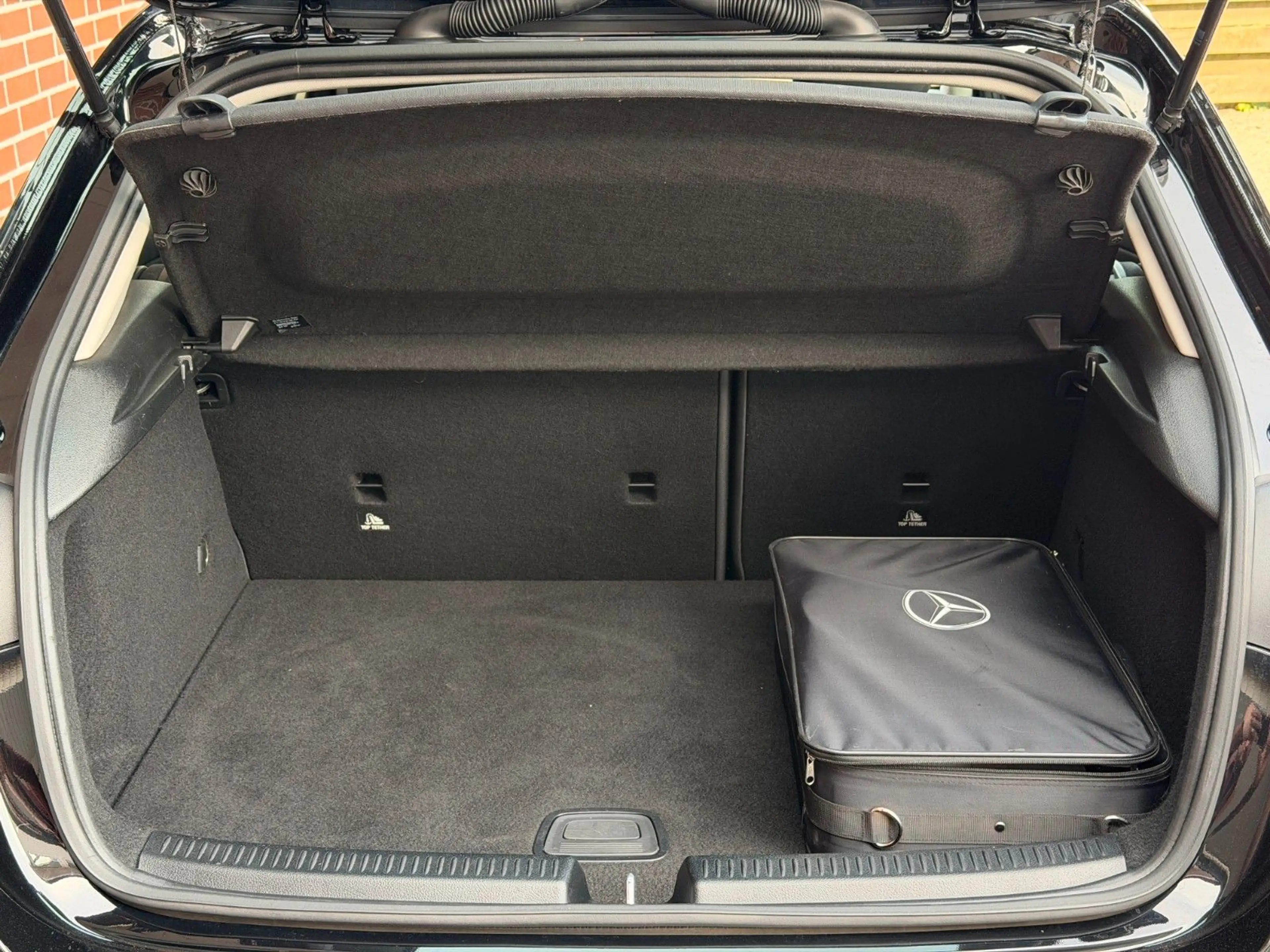 Mercedes-Benz A 250 e Plug-In Klima*SHZ*Scheckheft*1.Hand! — photo 25