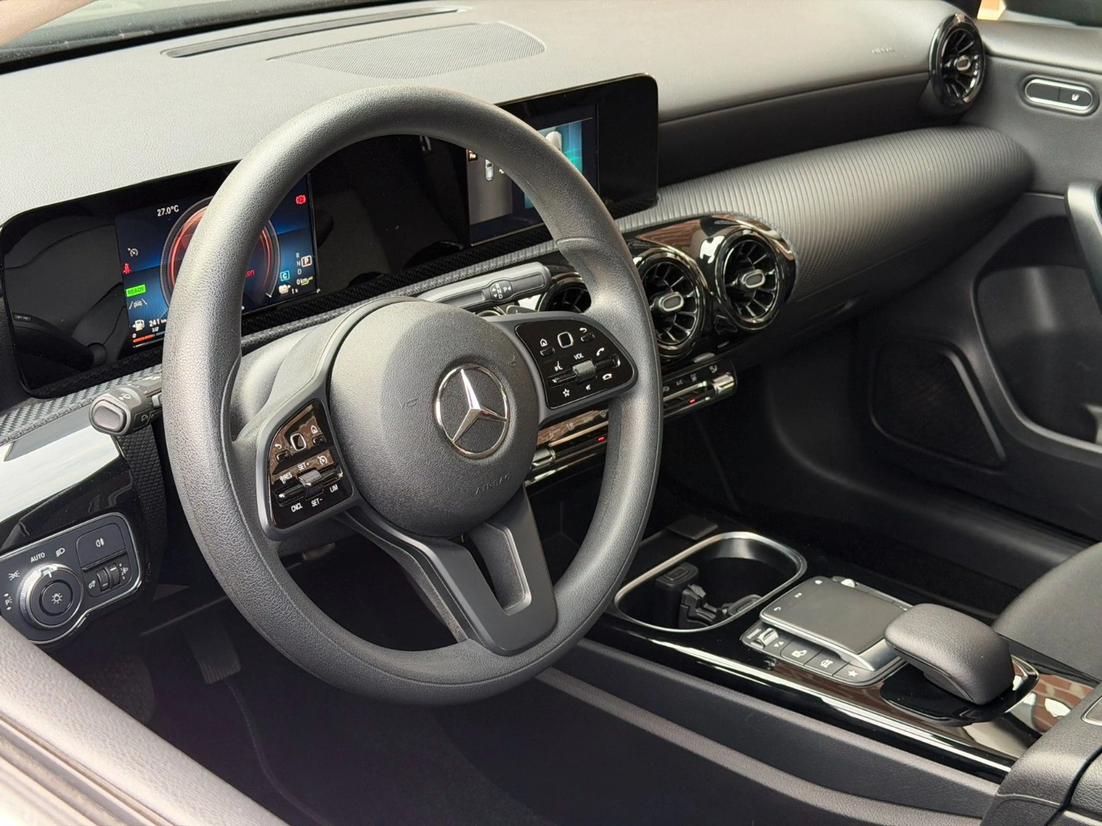 Mercedes-Benz A 250 e Plug-In Klima*SHZ*Scheckheft*1.Hand! — photo 11