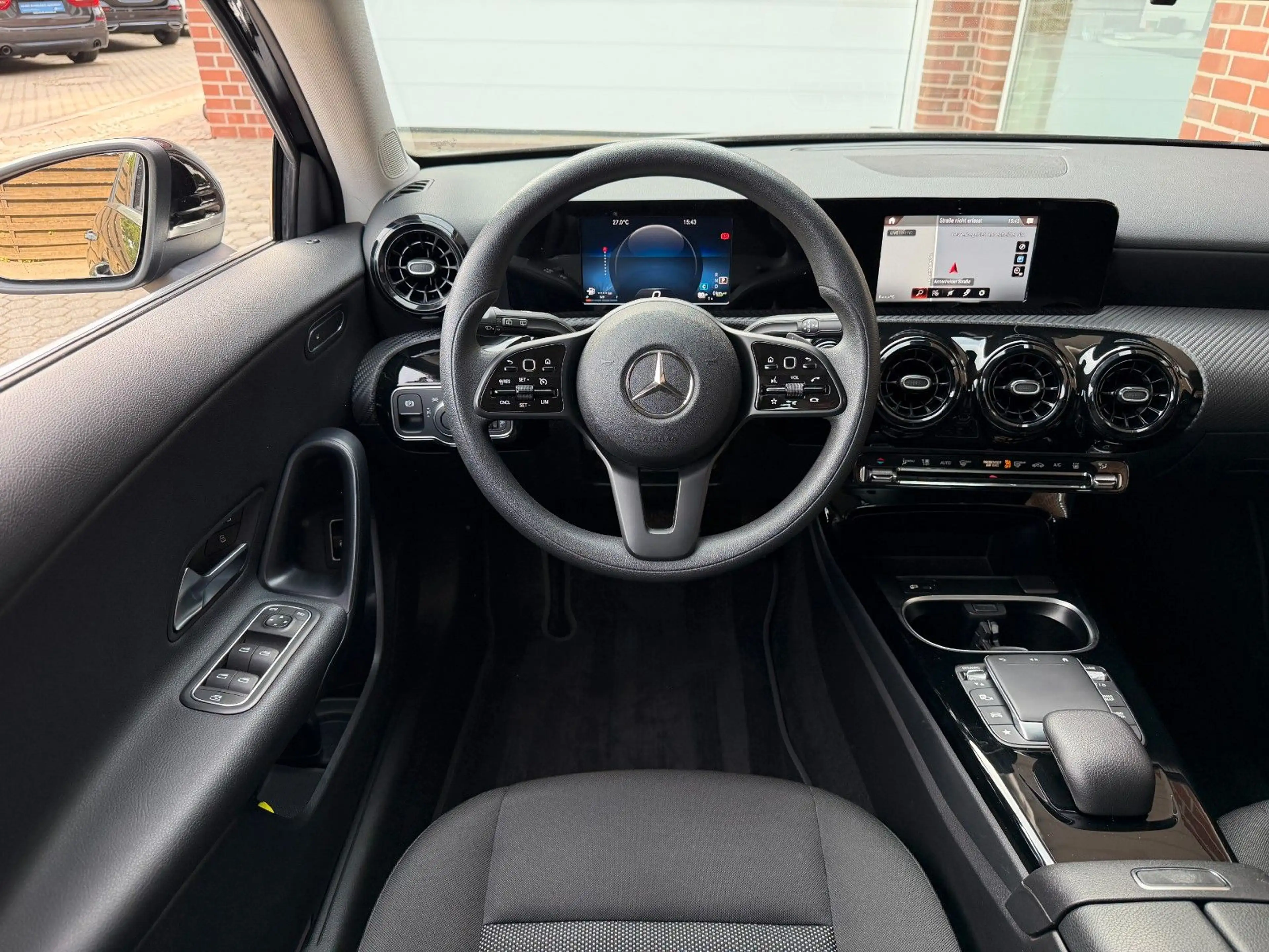 Mercedes-Benz A 250 e Plug-In Klima*SHZ*Scheckheft*1.Hand! — photo 13