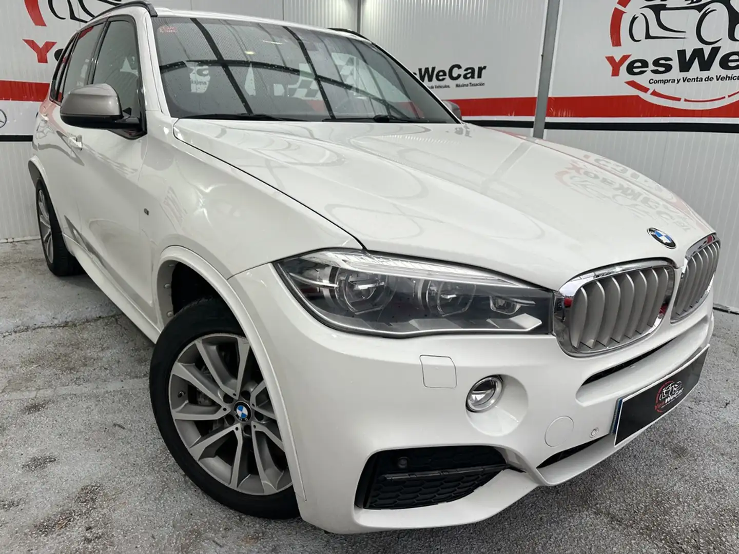 BMW X5 M50dA White - 1
