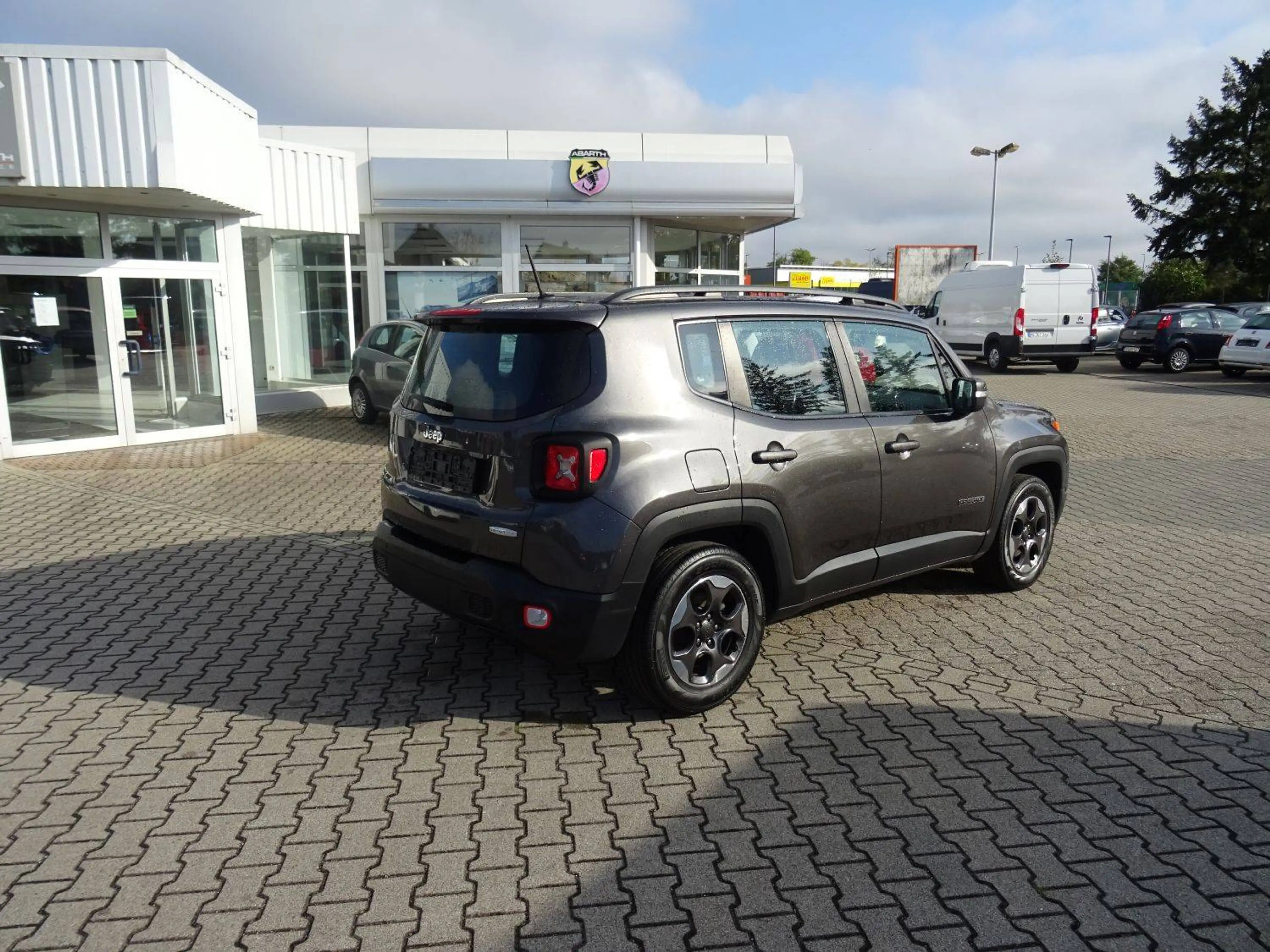 Jeep Renegade Longitude FWD — photo 5