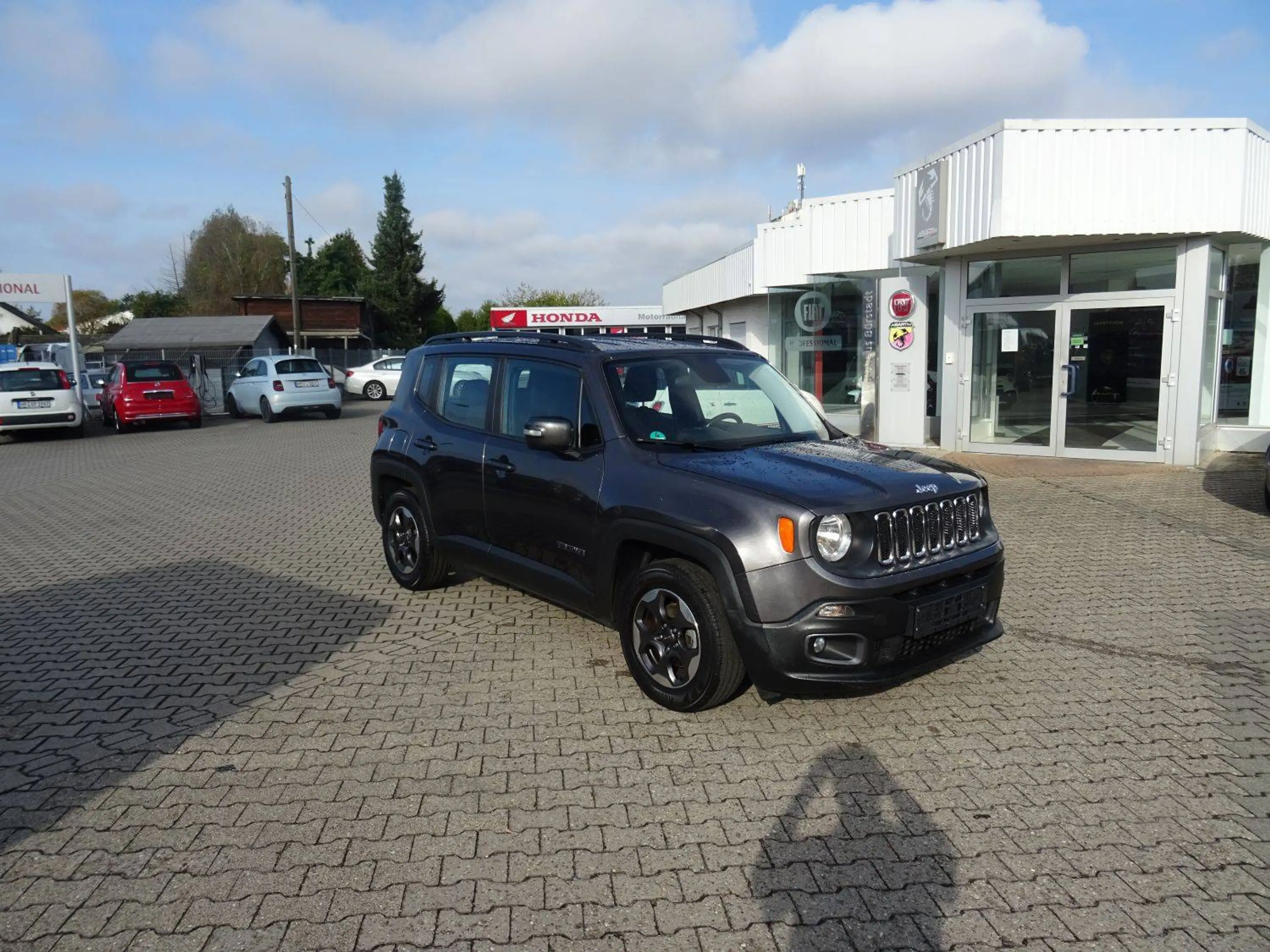 Jeep Renegade Longitude FWD — photo 3