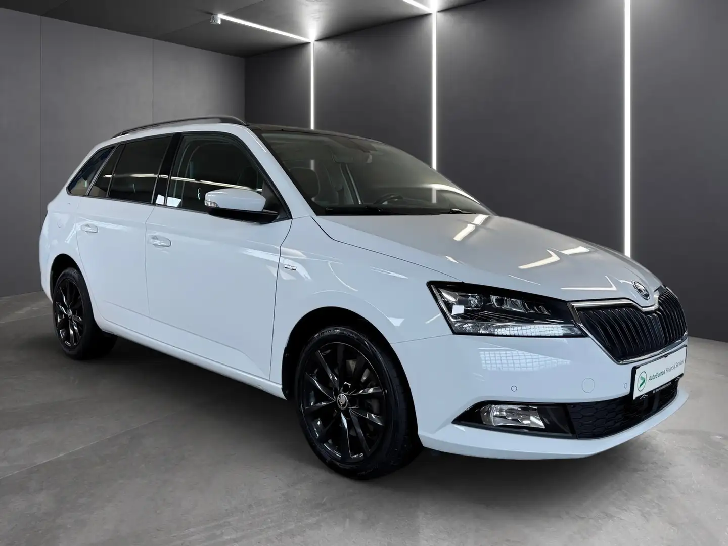 Skoda Fabia Drive 125 Best Of - Voll LED, Pano Weiß - 2