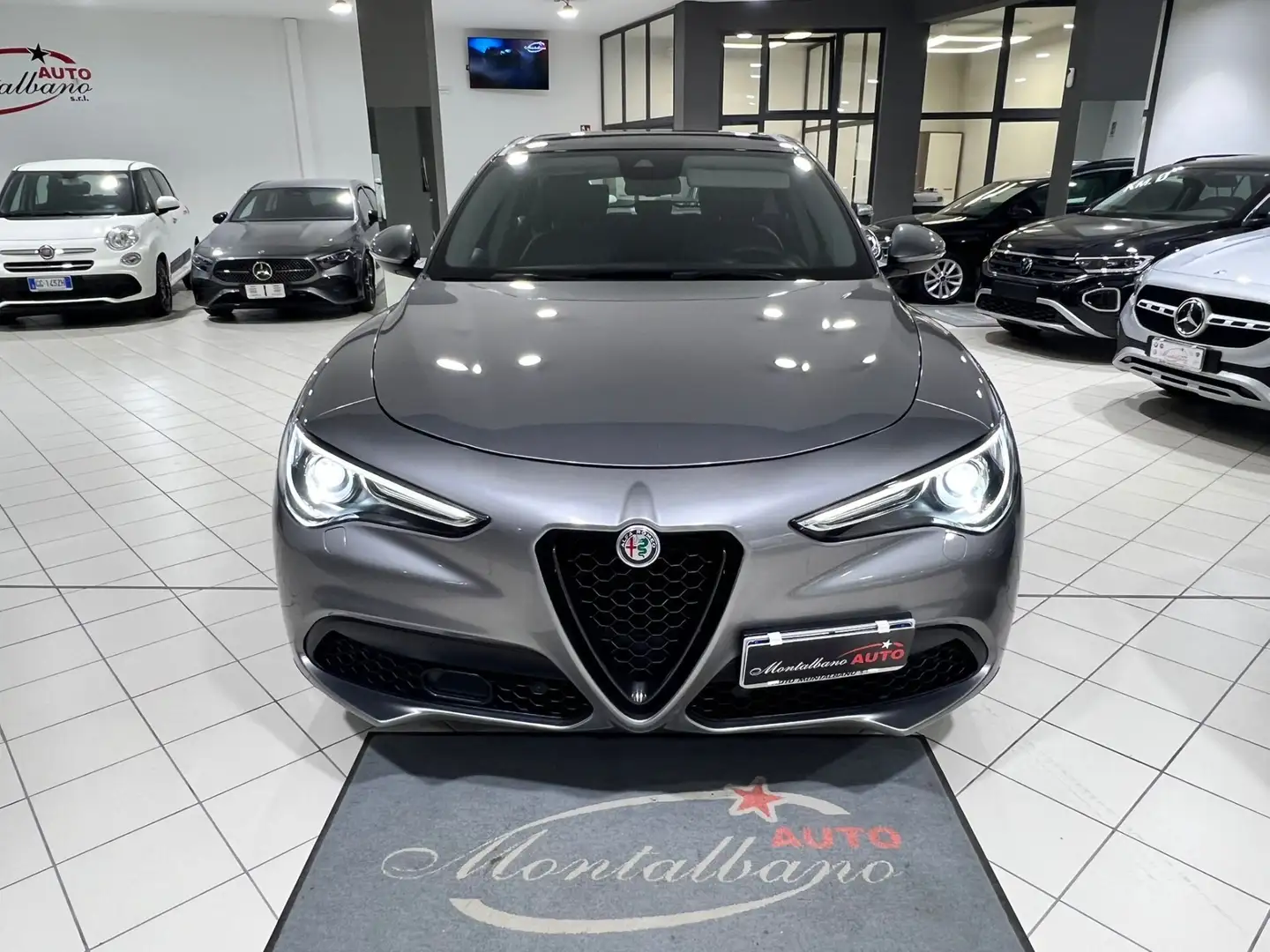Alfa Romeo Stelvio 2.2 Turbodiesel 160 CV AT8 RWD Business Grigio - 2