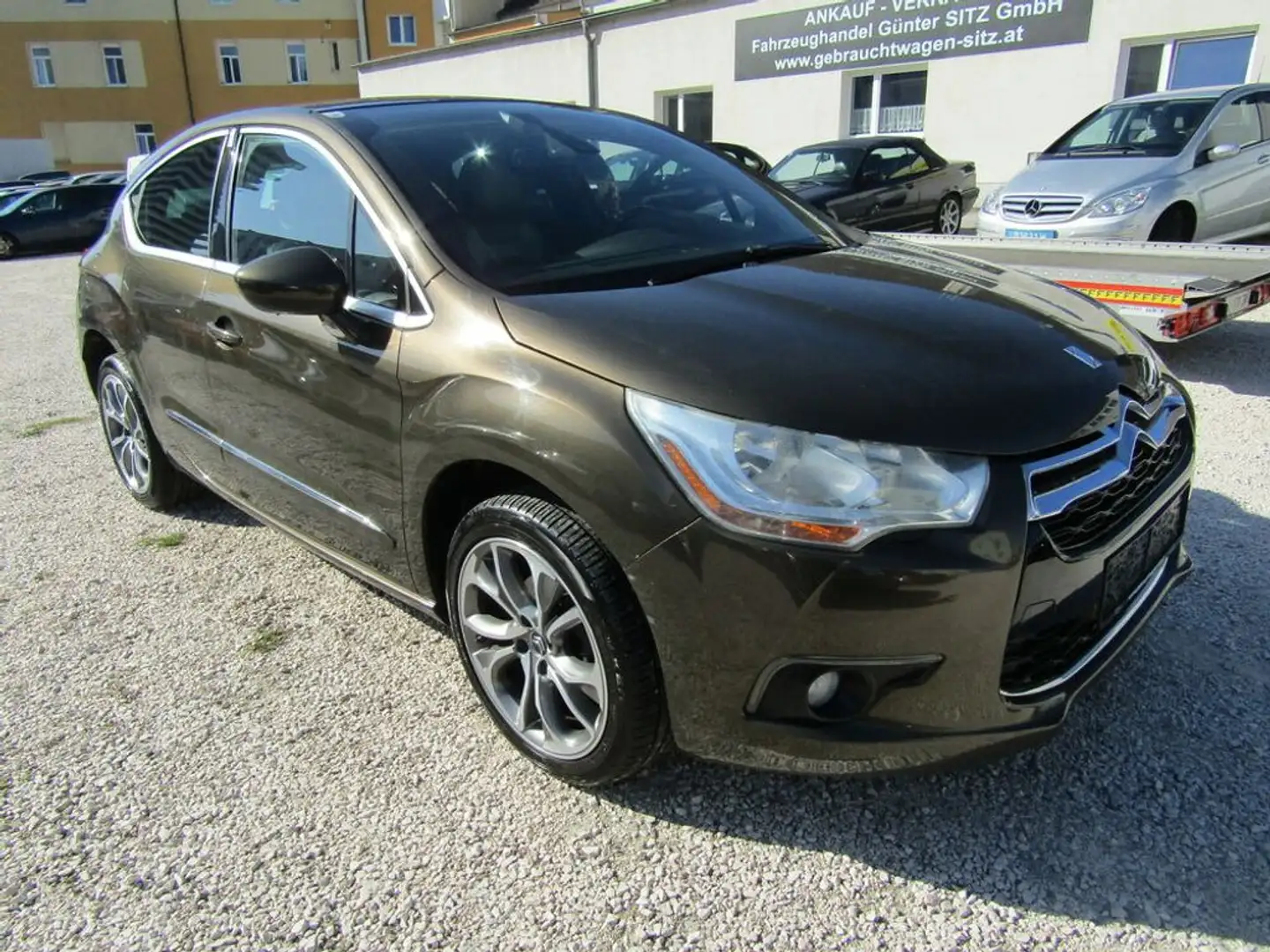 Citroen DS4 SoChic Braun - 2