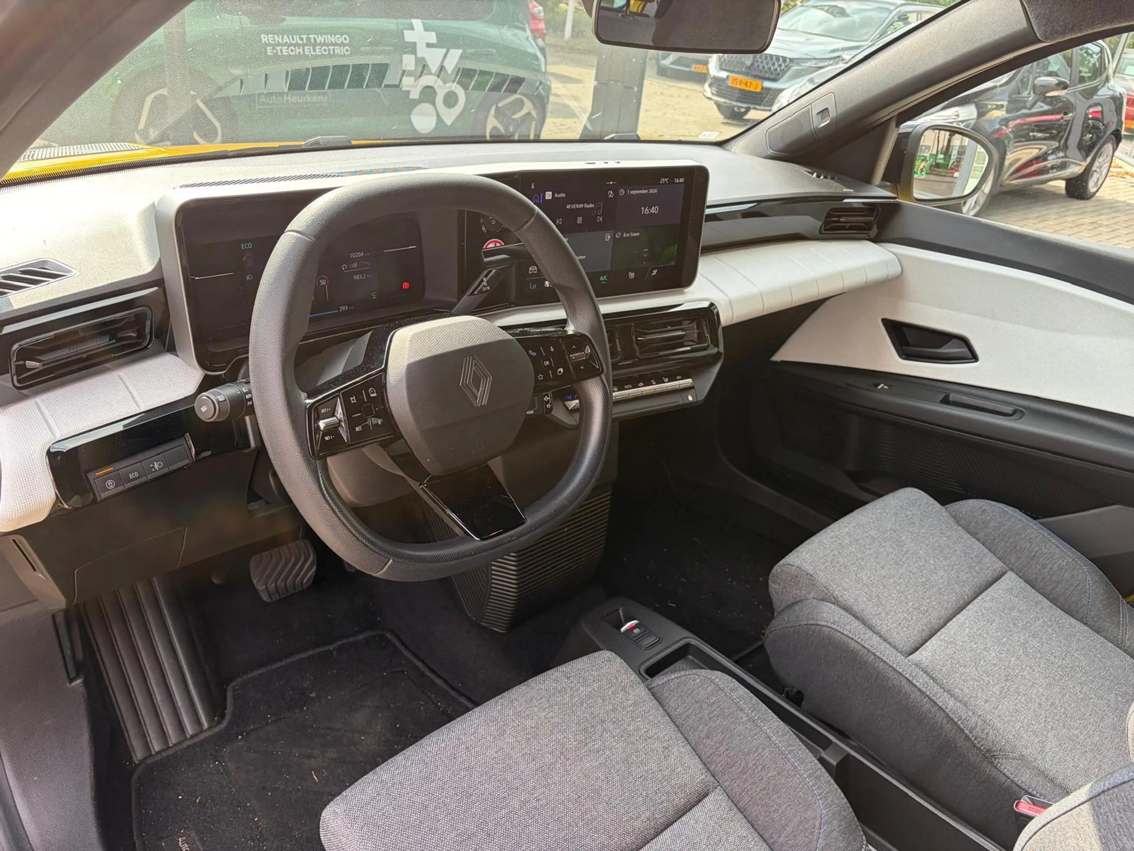 Renault R 5 urban range evolution 40 kWh — photo 12