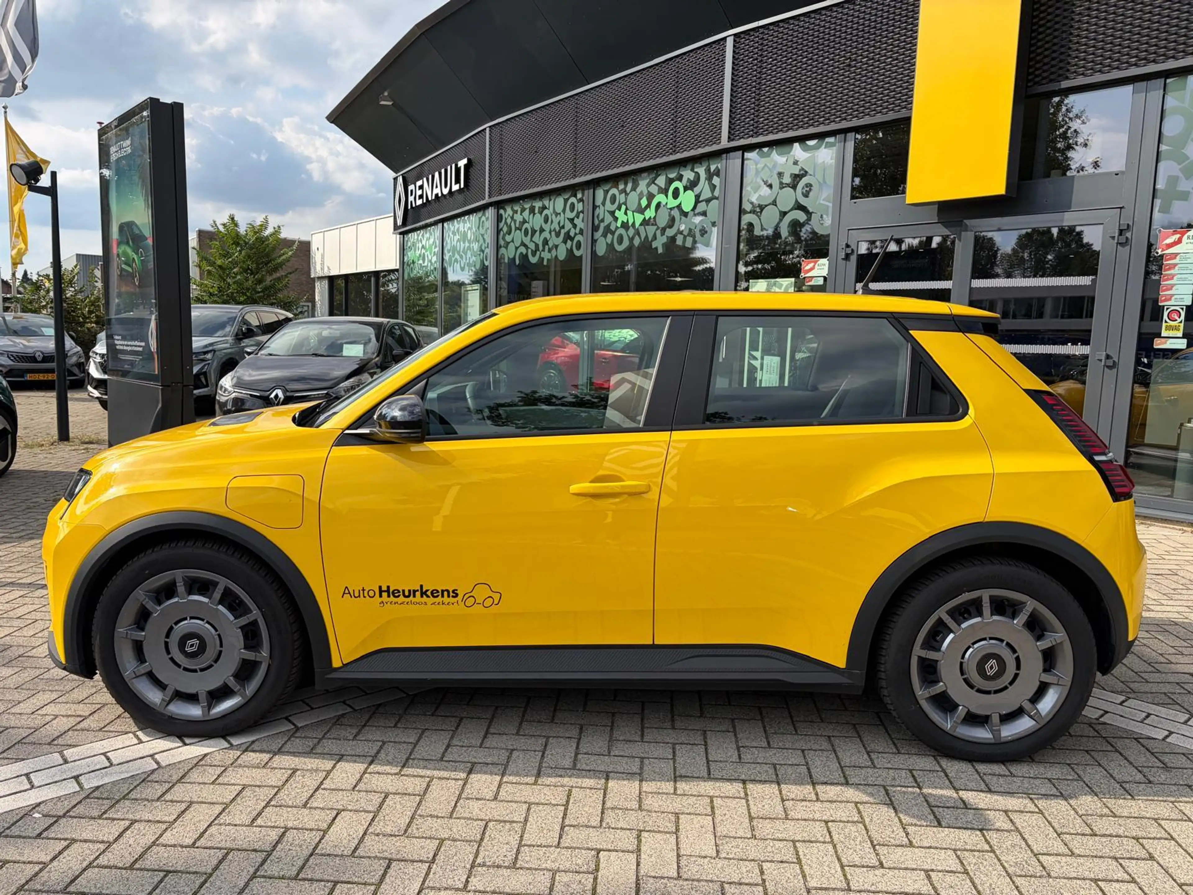 Renault R 5 urban range evolution 40 kWh — photo 7
