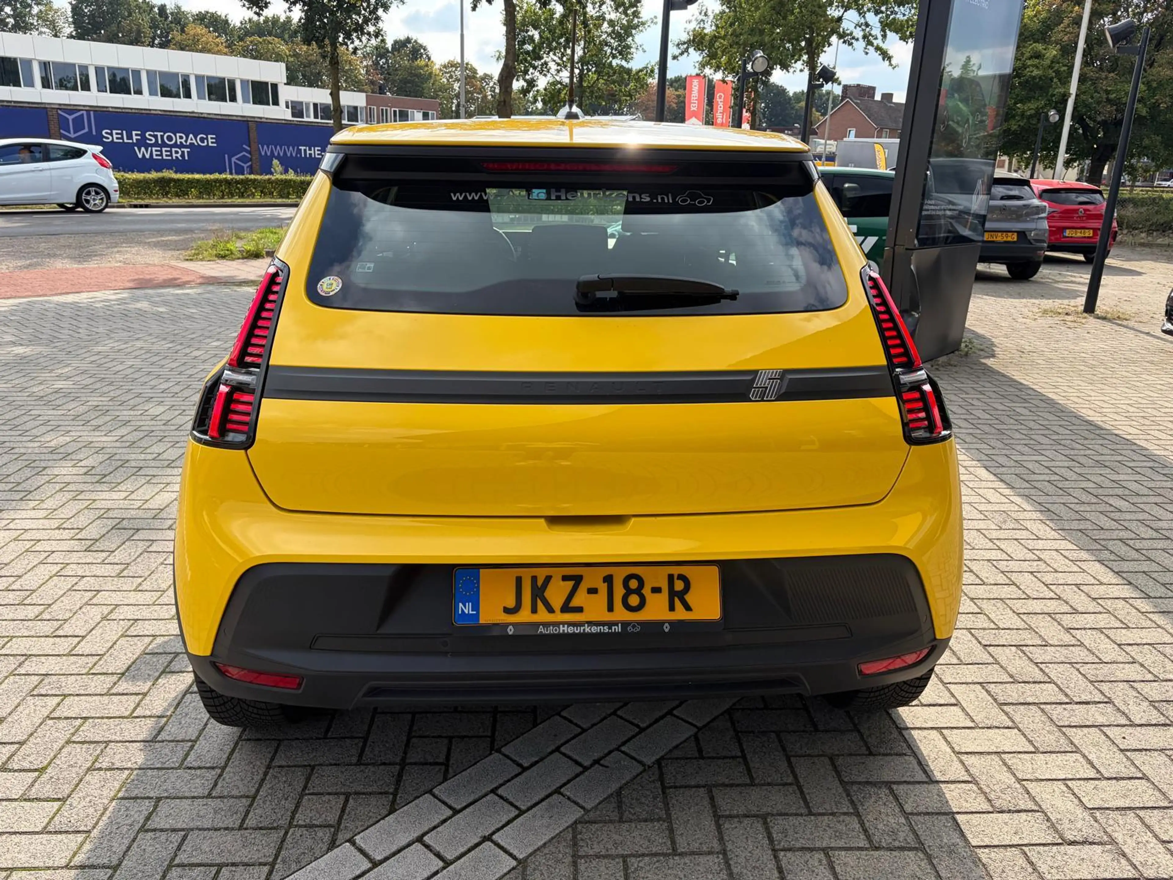 Renault R 5 urban range evolution 40 kWh — photo 5