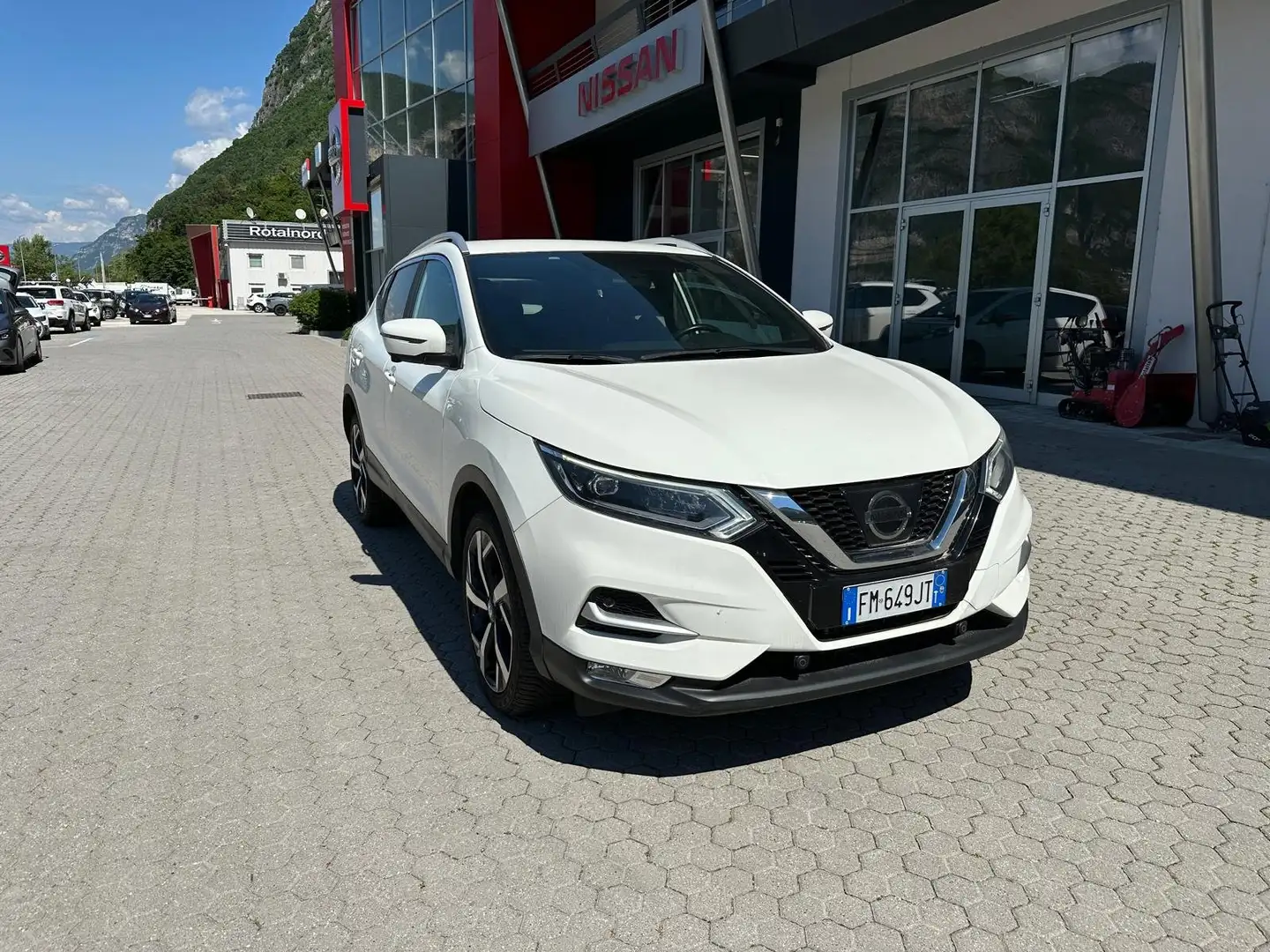 Nissan Qashqai Qashqai 1.6 dci Tekna 2wd 130cv xtronic Blanco - 2