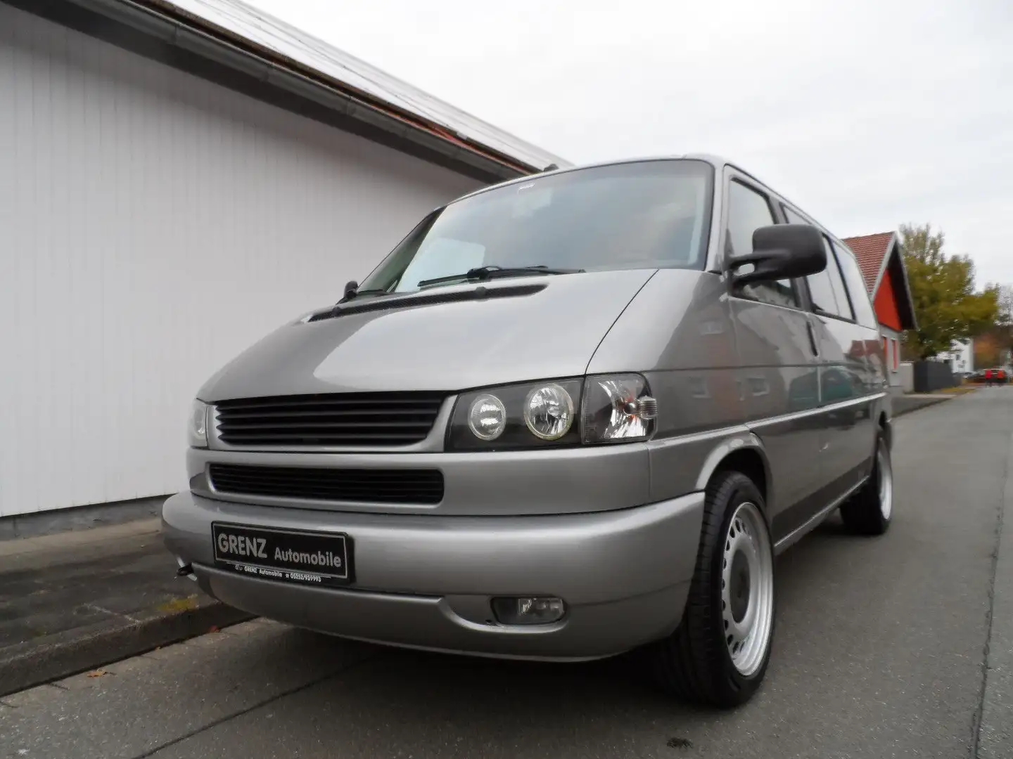 Volkswagen T4 Multivan T4 2,5l Multivan Klima Standheizung Tempomat ZV Grau - 1
