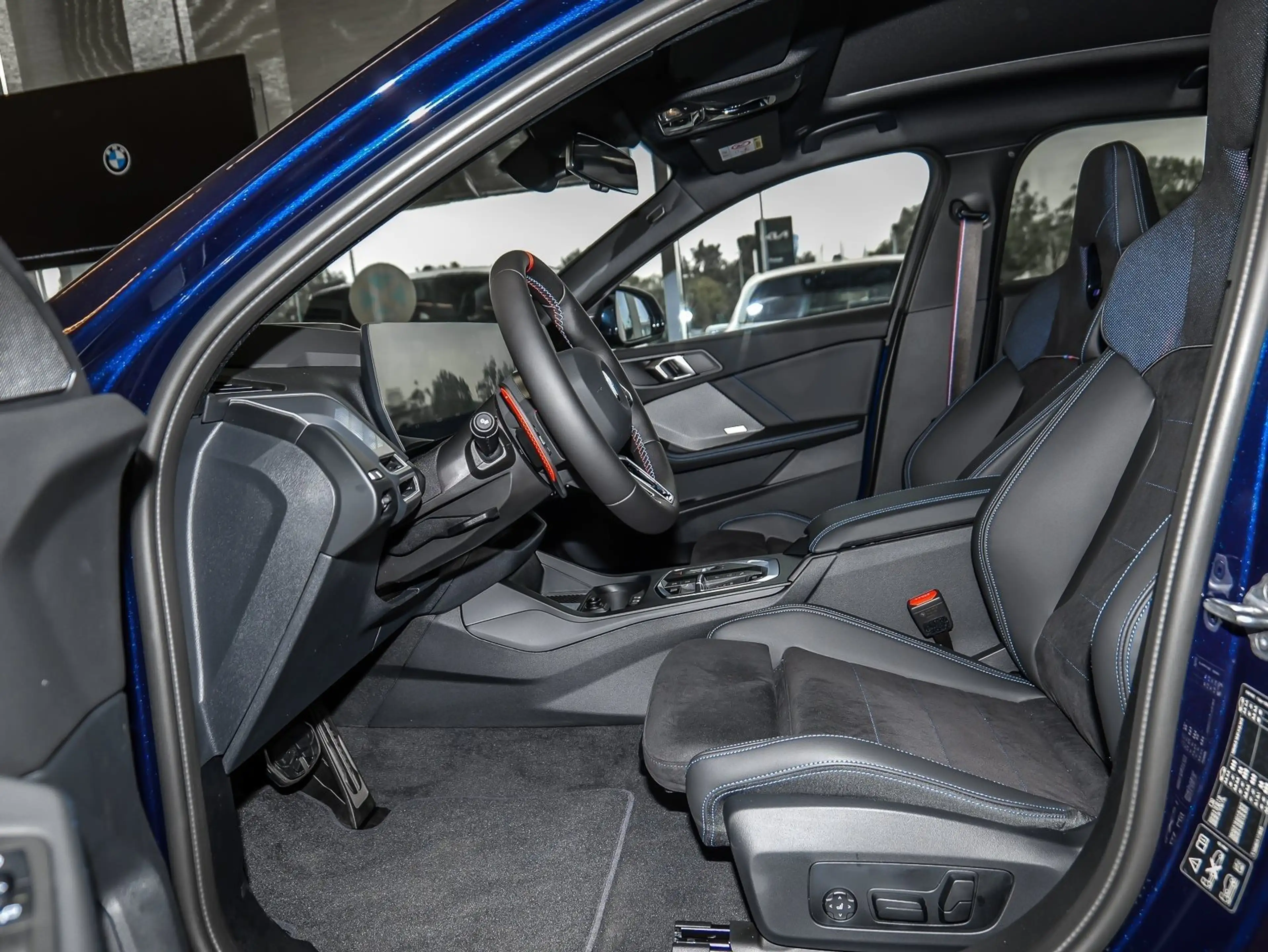 BMW 135 M135 xDrive MTech. II + Pano + DAprof. + 19" — photo 7