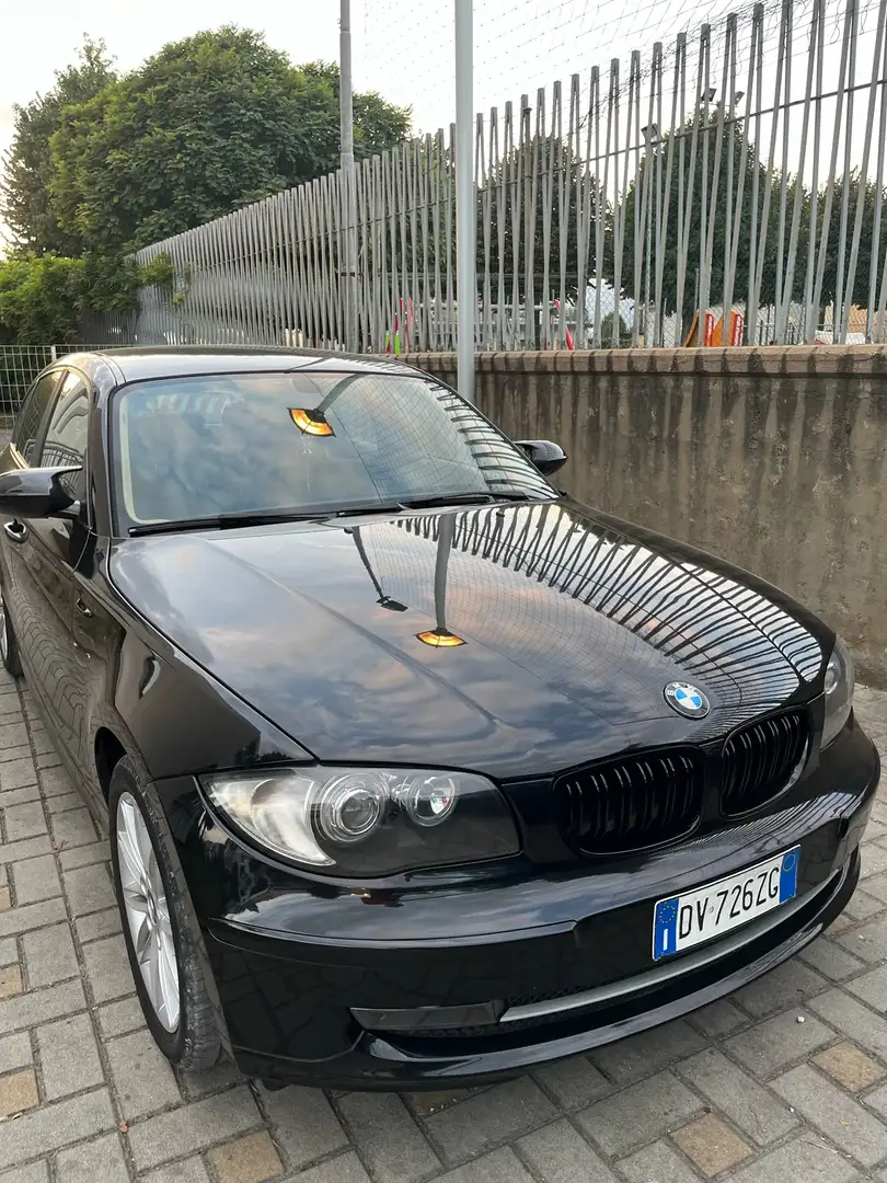 BMW 118 116d 2.0 Nero - 1