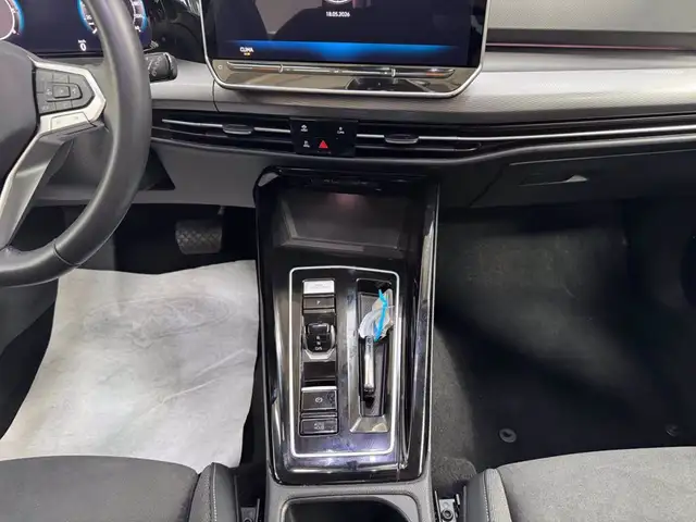 Volkswagen Golf view 13