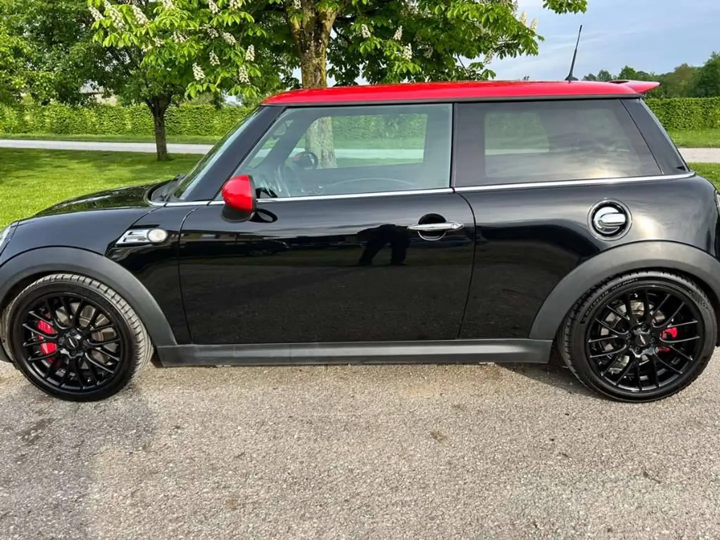 MINI John Cooper Works MINI JCW R56 N14 Schwarz - 2