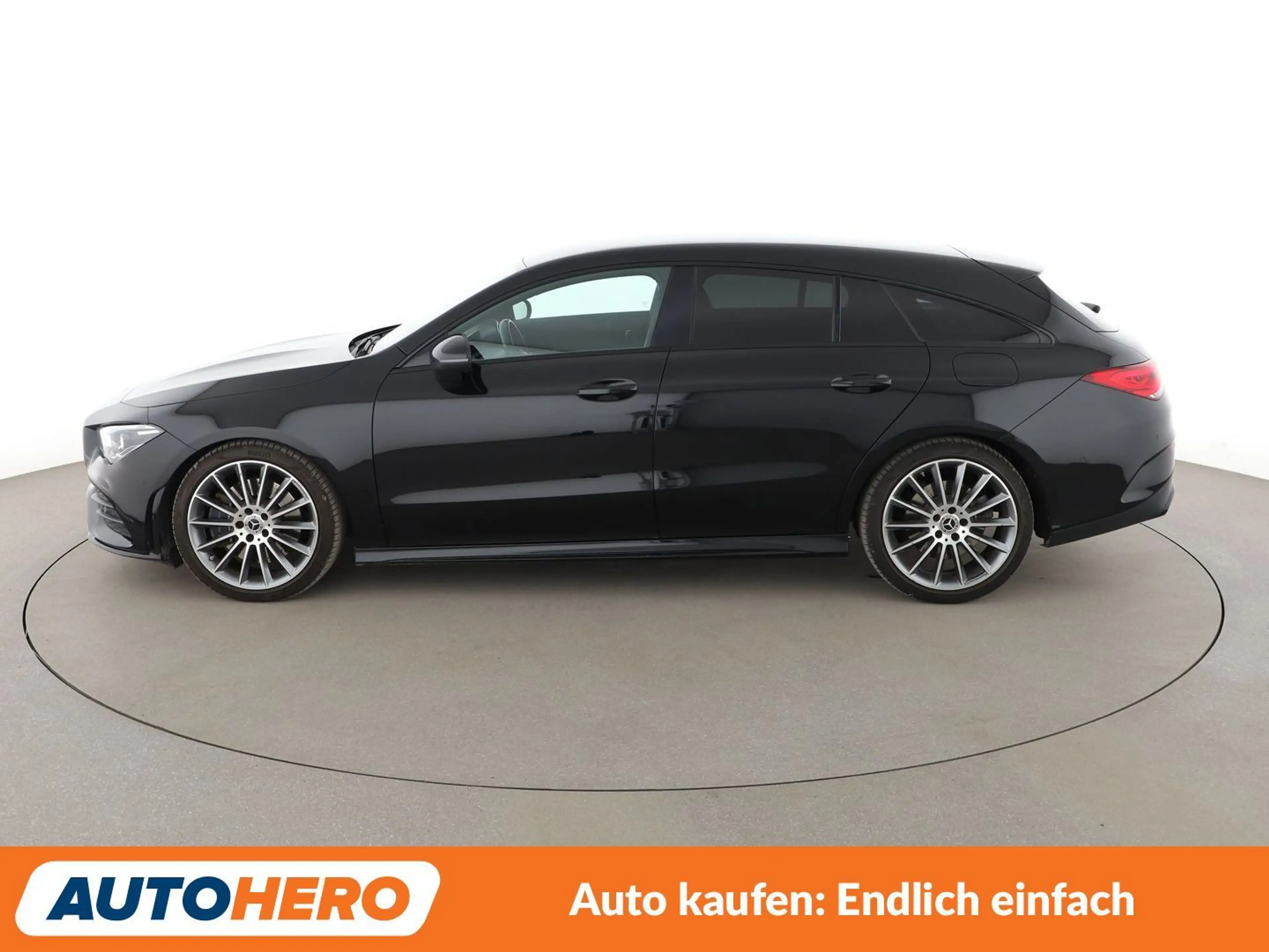 Mercedes-Benz CLA 220 CLA 220 Shooting Brake AMG Line — photo 3