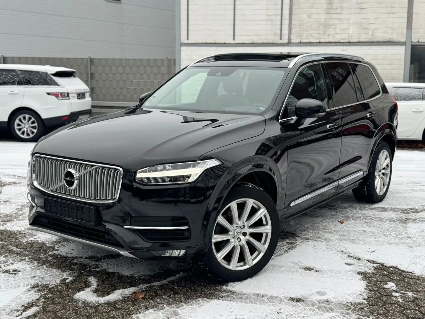Volvo XC90 Inscription AWD Pano/Head-Up/7-Sitzer Schwarz - 1