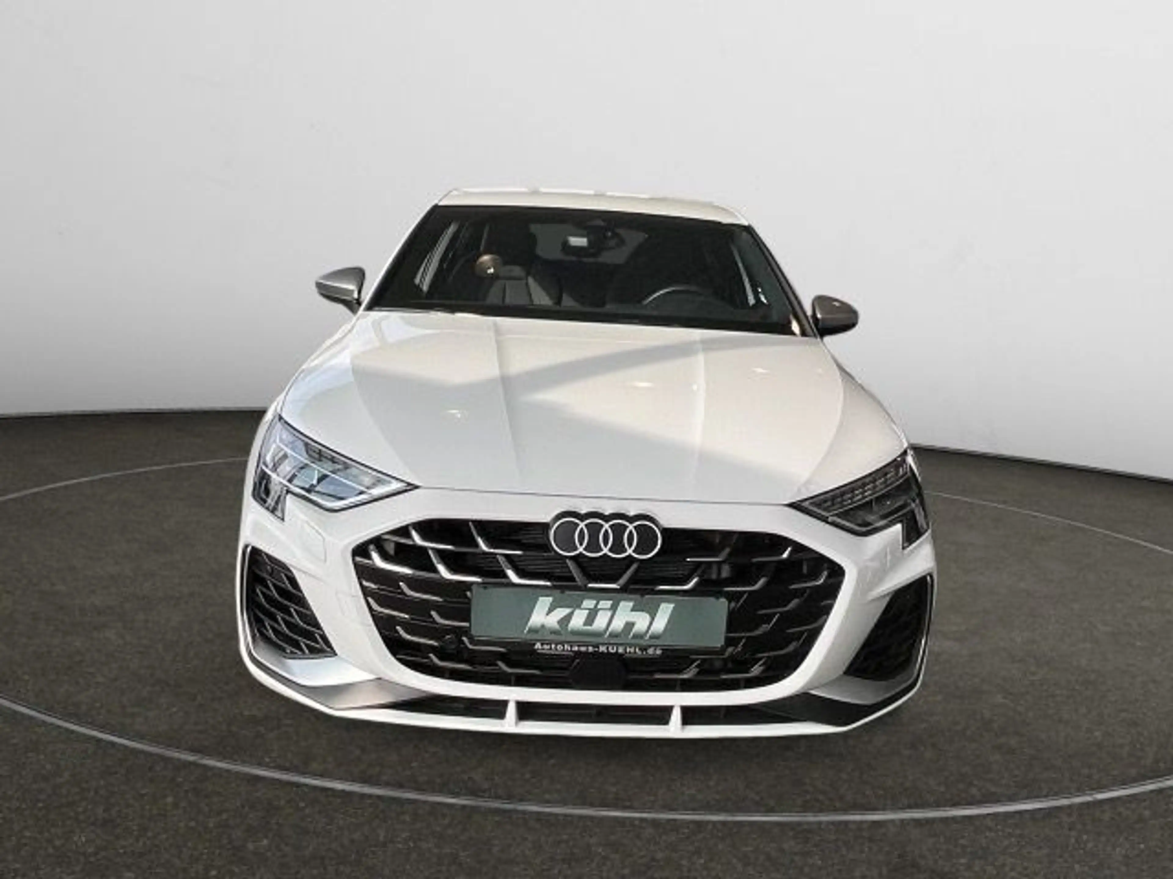 Audi S3 2.0 TFSI S Tronic quattro Navi,LM18 — photo 9